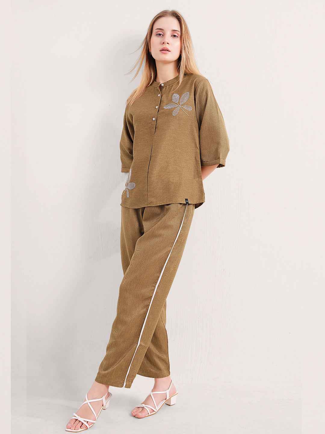 Linen Co-ord Set – Embroidered Top & Relaxed Pants with Side Piping