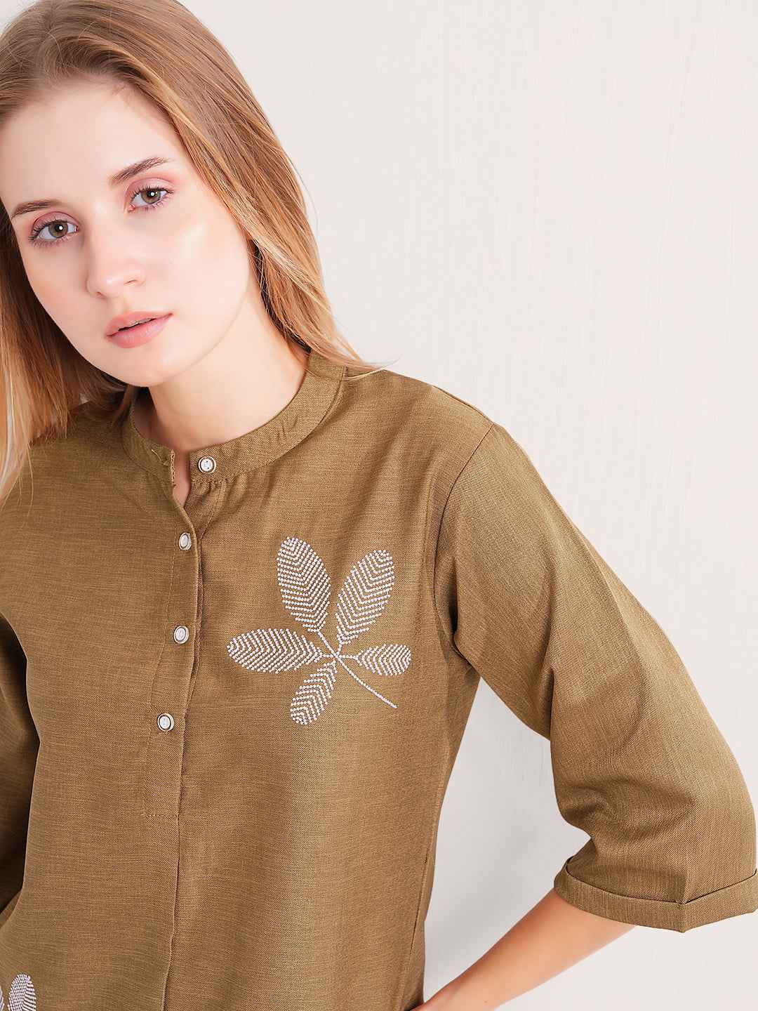 Linen Co-ord Set – Embroidered Top & Relaxed Pants with Side Piping